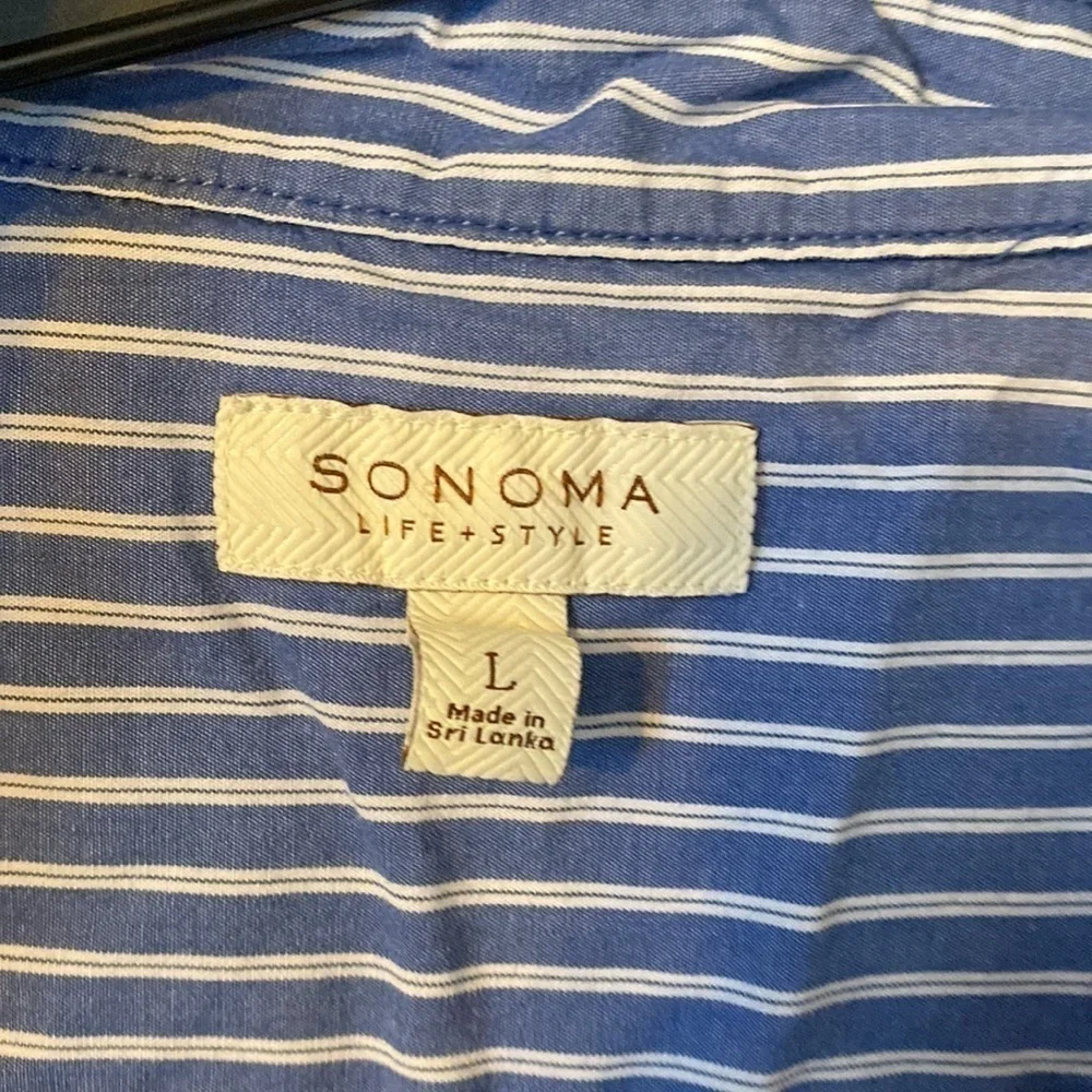 Sonoma mens button down shirt; size large